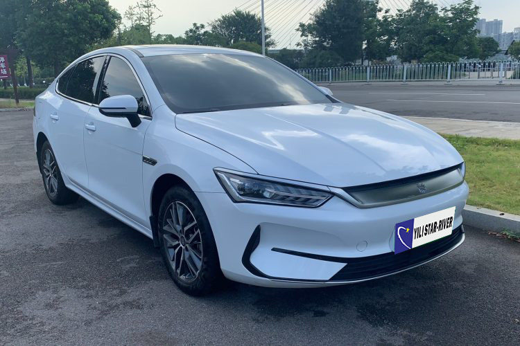 BYD Qin PLUS  EV 400KM